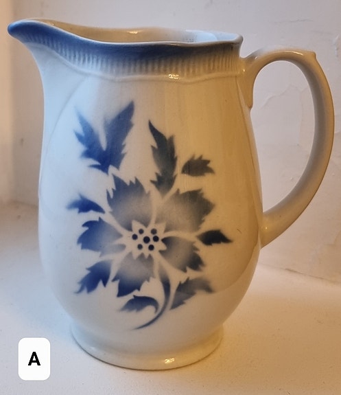 Arabia Aster maitokannu