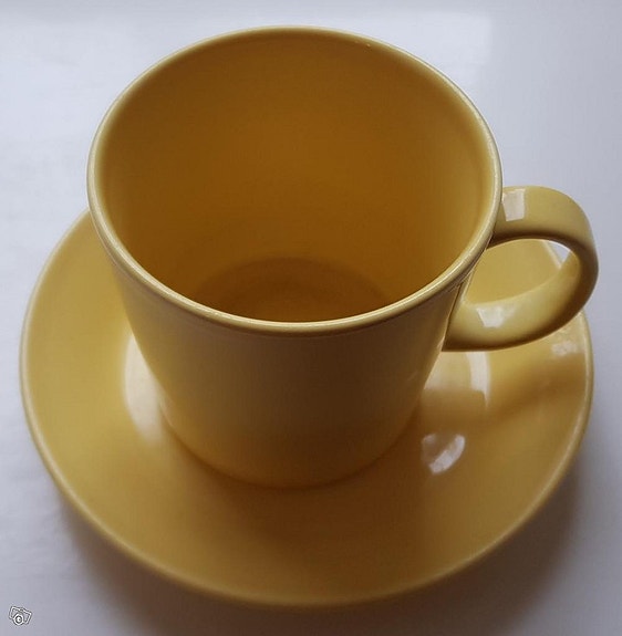 Arabia / Iittala Teema keltainen astioita