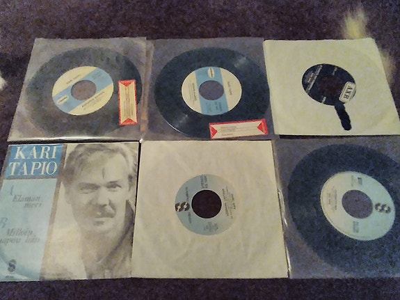 16 kpl Kari Tapio 7" Single