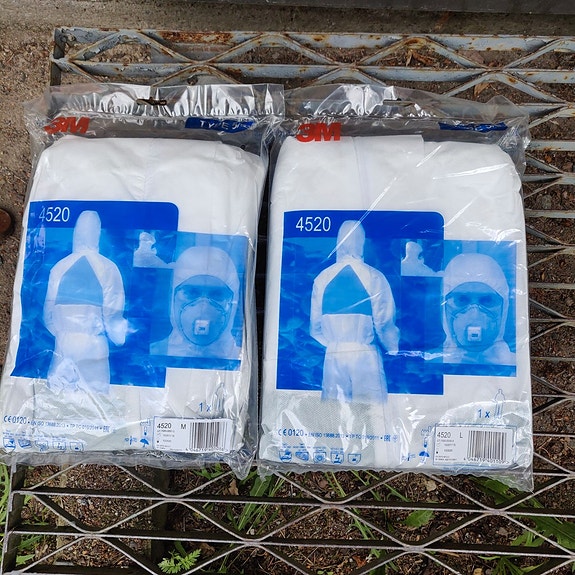 Product image 1 of 3