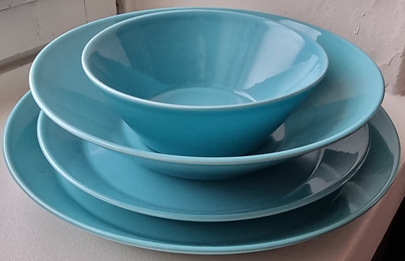 Iittala Teema turkoosi astiat – paljon eri osia, hyväkuntoiset