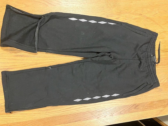Umbro Collegehousut uudet
