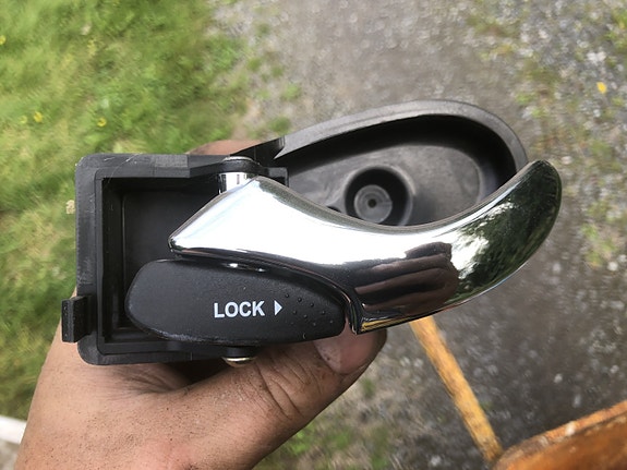 Ford Focus Ghia Vasen Sisäkahva 98-04