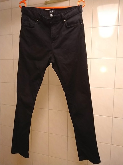 H&M mustat housut koko EUR 30