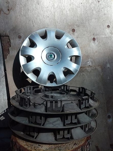Skoda Octavia pölykapselit 4 kpl 15"