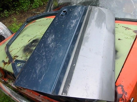 Nissan Sunny N13 etuovi ja N13/B12 käyttöohjekirja ja osia