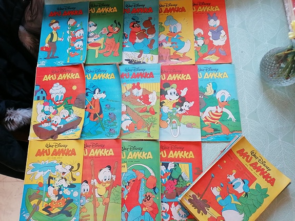 AKU ANKKA Lehtiä v. 1983 23 kpl