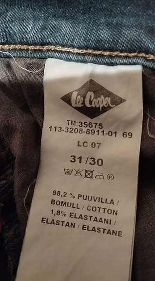 LC07 Lee Cooper t.sin Stretch farkut 31/30 tai 32/30
