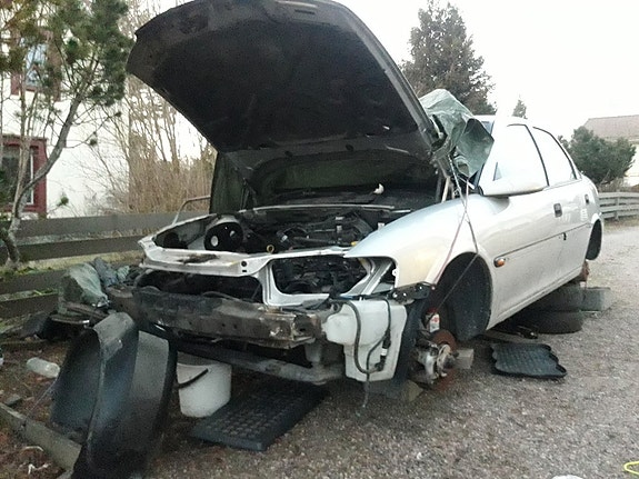 Opel Vectra B purkuun osia