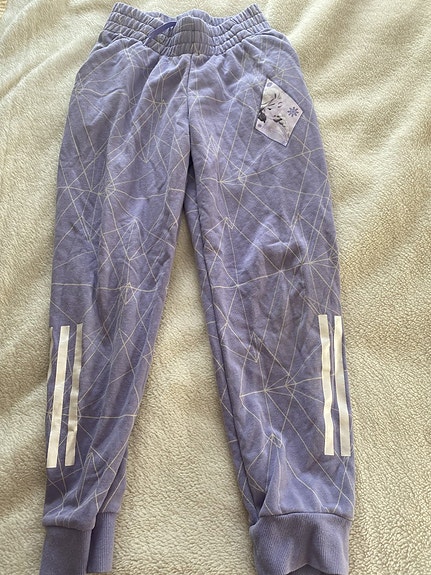 Frozen Adidas 128