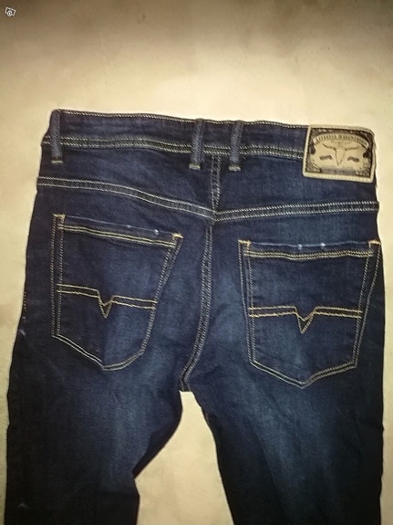 Product image 1 of 6