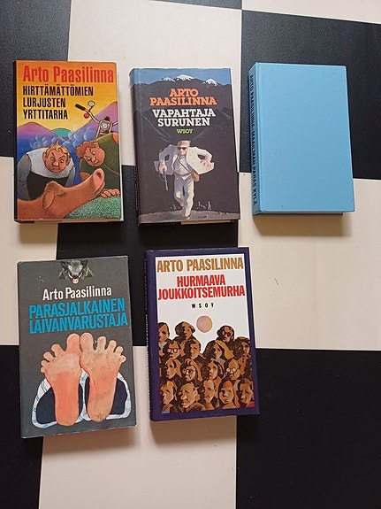 Arto Paasilinna kirjoja