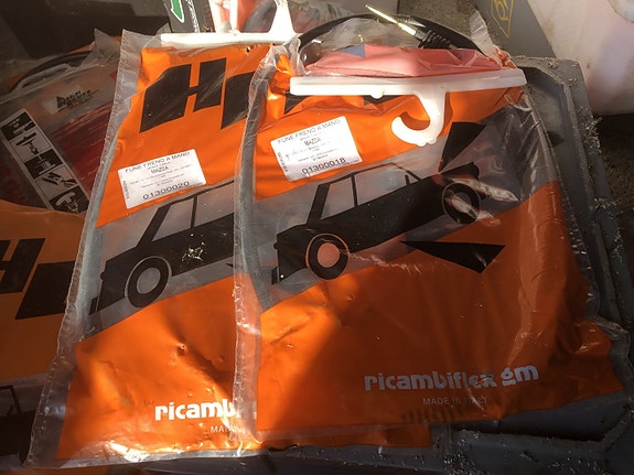 Mazda 323 BA Neo/Mio Käsijarruvaijerit 94-98