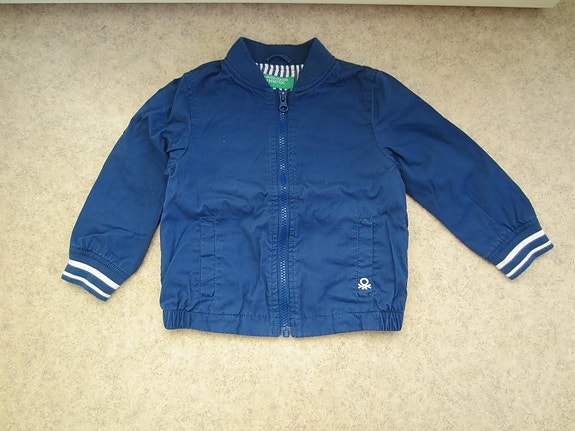 Poikien Benetton-takki 90cm