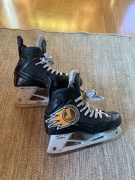 Easton mako II koko 6.5 D + varaterät