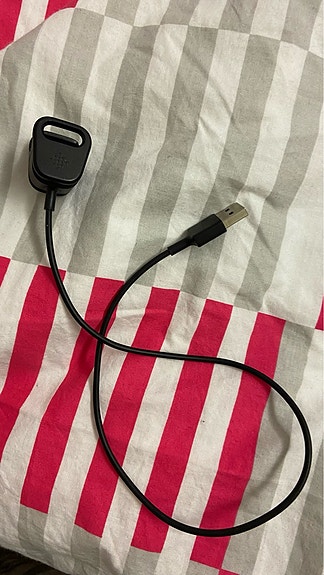 Fitbit Charge 3 charger laturi