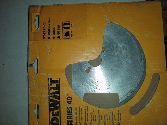 Dewalt