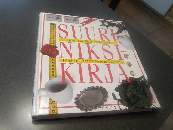 Suuri niksikirja. Konstit on monet-kun ne osaa
