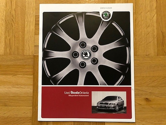Esite Skoda Octavia lisävarusteet 2004/2005 VAG