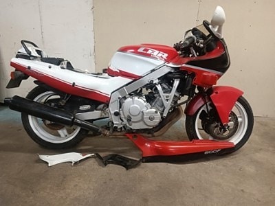 Honda cbr 600f pc19/23