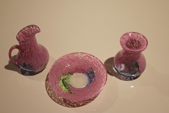 Kosta Boda Miniatyyri kannu, vati ja vaasi