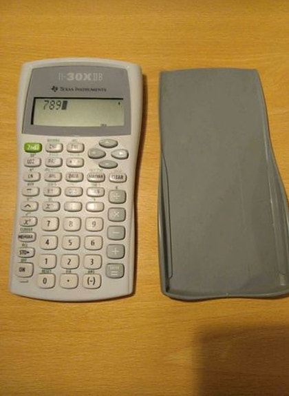 Funktiolaskin Texas Instruments TI-30XIIB