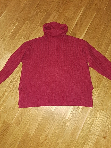 Punainen neule koko 52