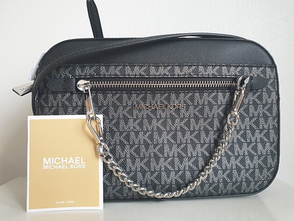 Uusi ja aito MICHAEL KORS laukku