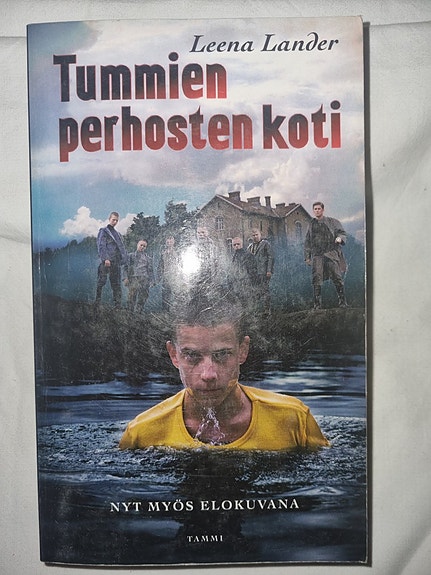 Tummien perhosten koti - Leena Lander