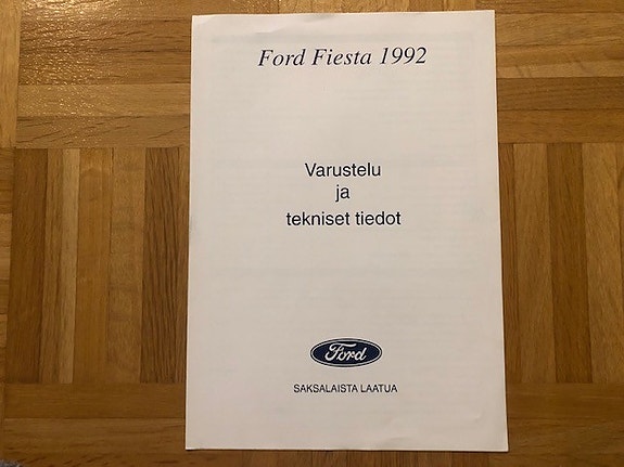 Esite Ford Fiesta mk3 1992 varusteet ja tekniset tiedot