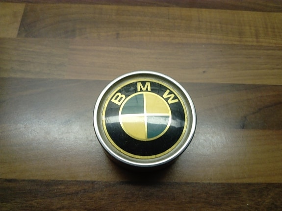 BMW vanteen keskikuppi vanha