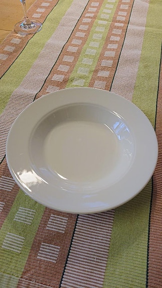 Villeroy & Boch syvä lautanen 23cm