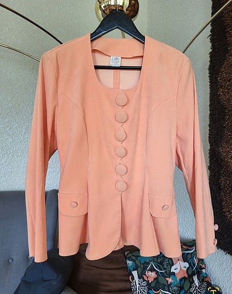 Product image 1 of 6