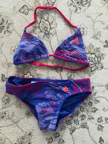 Adidas bikinit, koko 116
