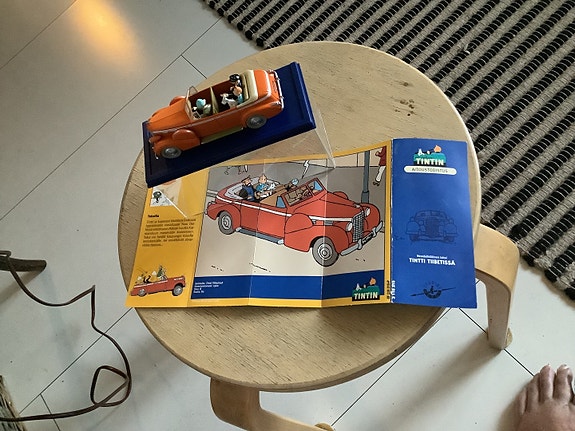 Tintin Cadillac Fleedwood Convertible Sedan - 38