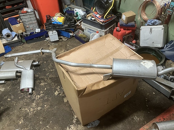 Mitsubishi Cordia/Tredia 1.4/1.6 Peräpönttö 82-