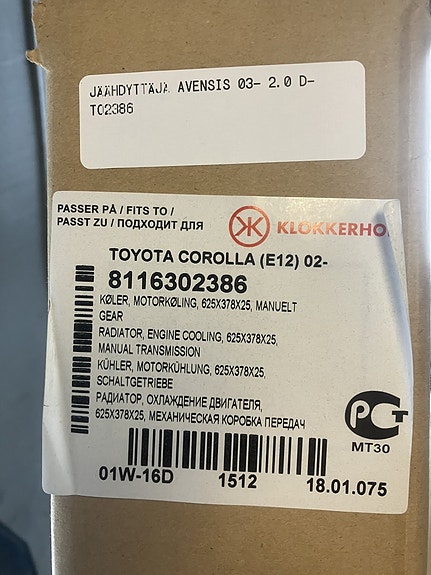 Toyota Corolla E12/Avensis T25 Diesel Jäähdytin 02-