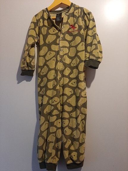 Poikien vihreä yöpuku koko 98
