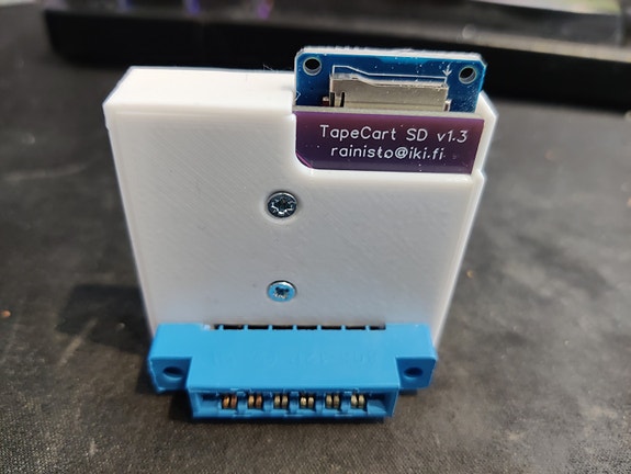 Tapecart SD - 90 asteen malli - Commodore C64 lisälaite