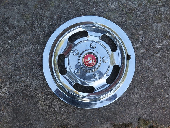 Product image 1 of 2