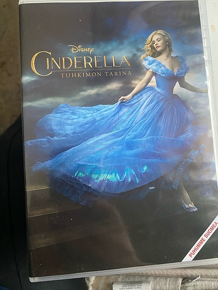 Tuhkimon Tarina Dvd