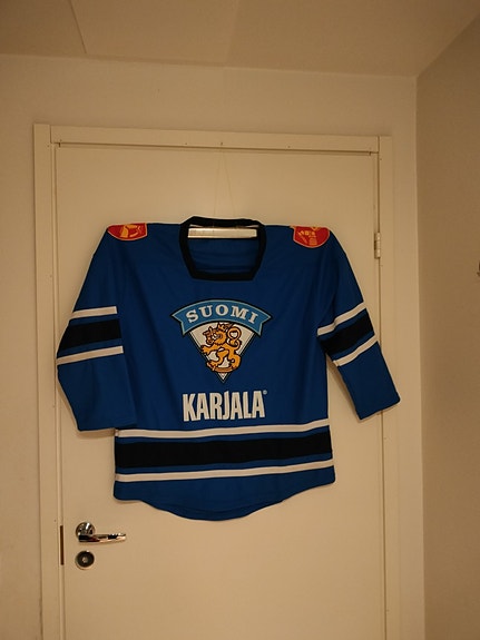 Suomi MM-kisa paidat