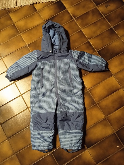Product image 1 of 2