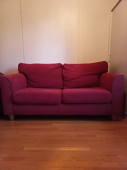 Punainen vuodesohva