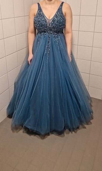 Vanhojentanssimekko 36
