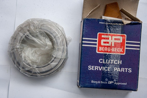 Datsun160 B/180 B/1300PU Kytkimen painelaakeri