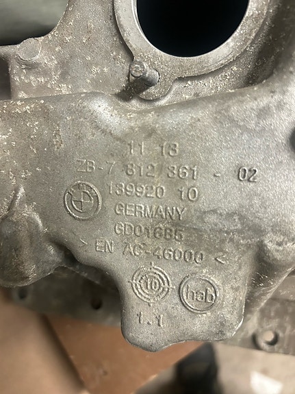 BMW 3 nelivetosen öljypohja