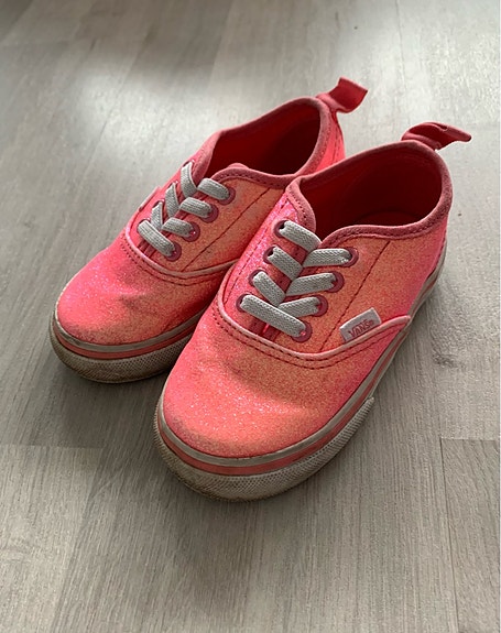 Vans tennarit 23