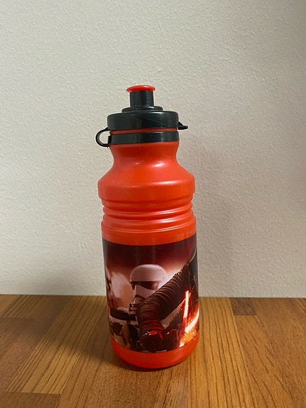Uusi juomapullo Star Wars