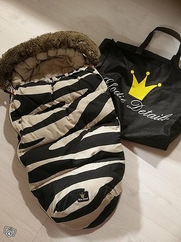 Elodie Details Zebra Sunshine lämpöpussi rattaisiin